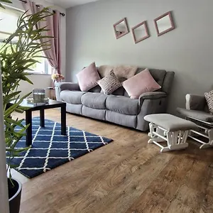  Apartment Milltown